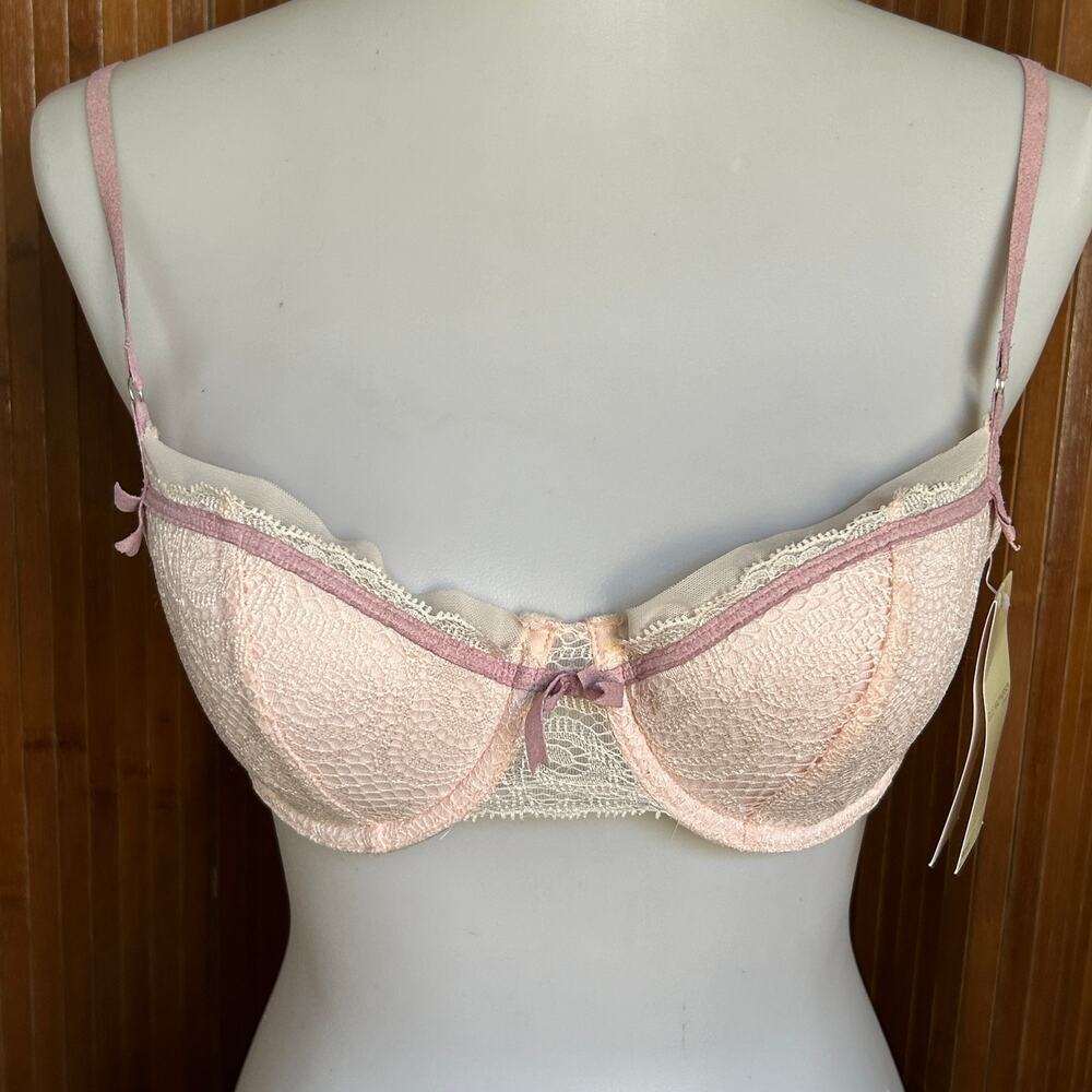 Elle Macpherson Intimates Spirit Bra Size 32D Peony Pink Lace Deadstock Y2K